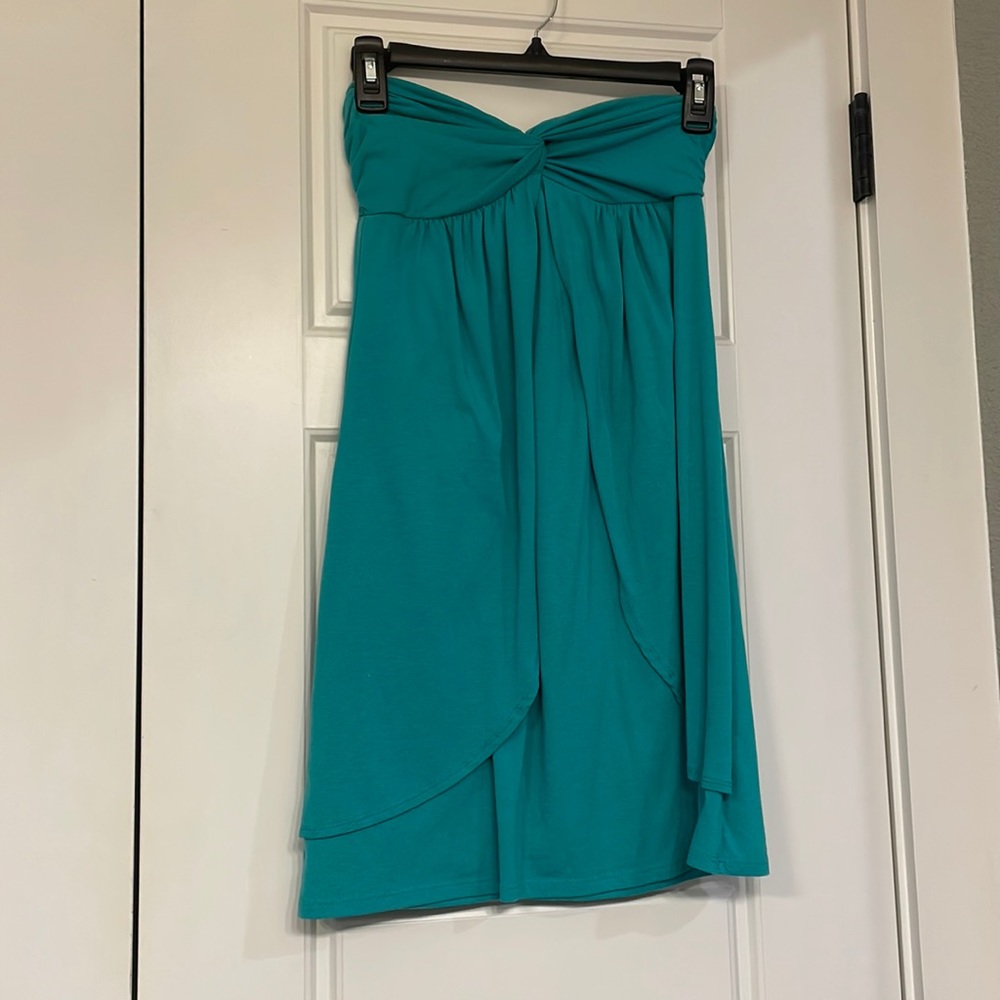 Strapless turquoise dress
